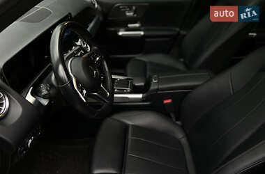 Внедорожник / Кроссовер Mercedes-Benz GLB-Class 2021 в 