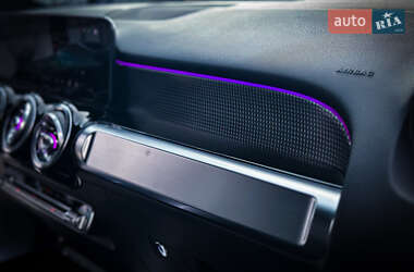 Внедорожник / Кроссовер Mercedes-Benz GLB-Class 2021 в 