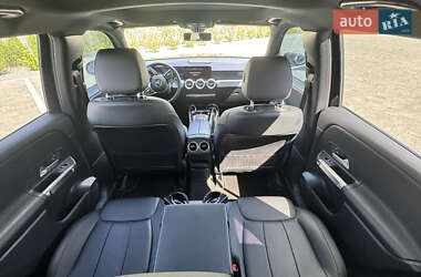 Внедорожник / Кроссовер Mercedes-Benz GLB-Class 2022 в 