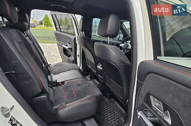 Внедорожник / Кроссовер Mercedes-Benz GLB-Class 2021 в 