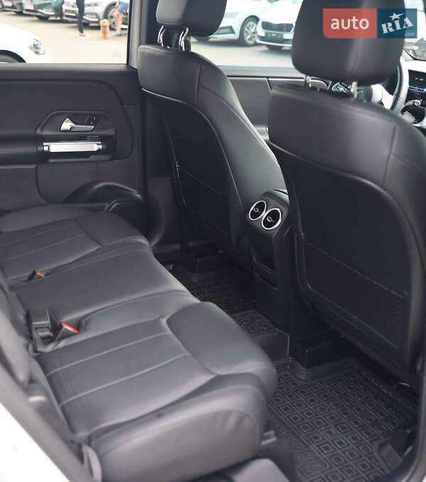Внедорожник / Кроссовер Mercedes-Benz GLB-Class 2022 в Львове