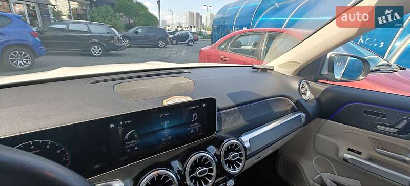 Позашляховик / Кросовер Mercedes-Benz GLB-Class 2020 в Києві