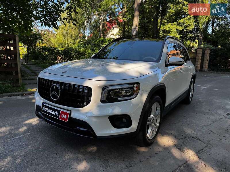 Mercedes-Benz GLB-Class 2020