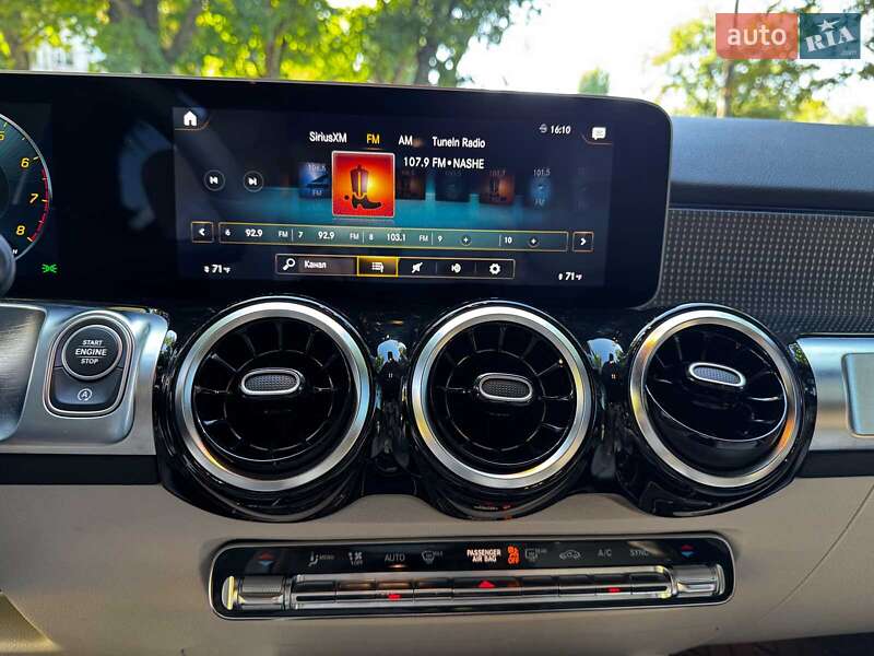 Внедорожник / Кроссовер Mercedes-Benz GLB-Class 2020 в Киеве