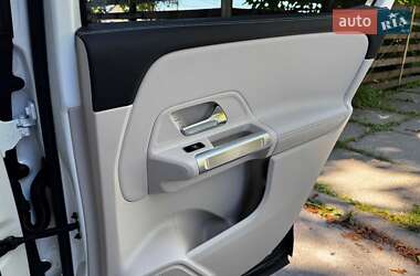 Внедорожник / Кроссовер Mercedes-Benz GLB-Class 2020 в 