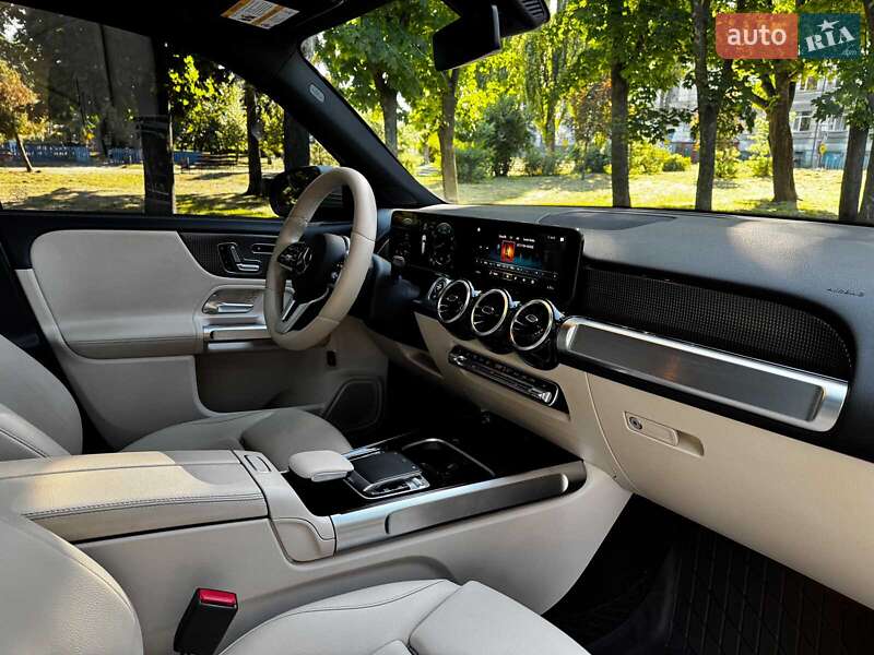 Внедорожник / Кроссовер Mercedes-Benz GLB-Class 2020 в Киеве