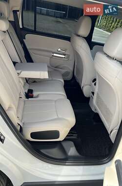 Позашляховик / Кросовер Mercedes-Benz GLB-Class 2020 в 