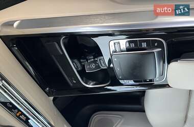 Позашляховик / Кросовер Mercedes-Benz GLB-Class 2020 в 