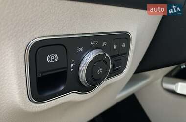 Внедорожник / Кроссовер Mercedes-Benz GLB-Class 2021 в 