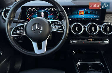 Внедорожник / Кроссовер Mercedes-Benz GLB-Class 2022 в 