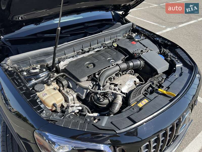 Внедорожник / Кроссовер Mercedes-Benz GLB-Class 2021 в Киеве