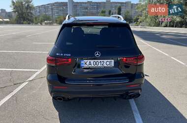 Внедорожник / Кроссовер Mercedes-Benz GLB-Class 2021 в 