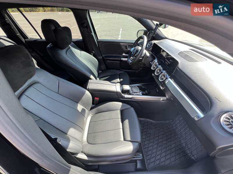 Внедорожник / Кроссовер Mercedes-Benz GLB-Class 2021 в Киеве
