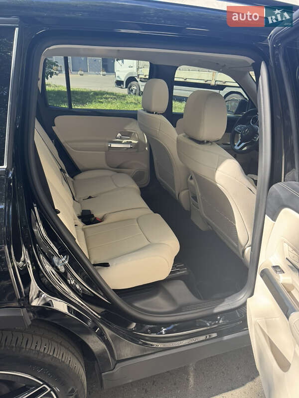 Внедорожник / Кроссовер Mercedes-Benz GLB-Class 2020 в Киеве