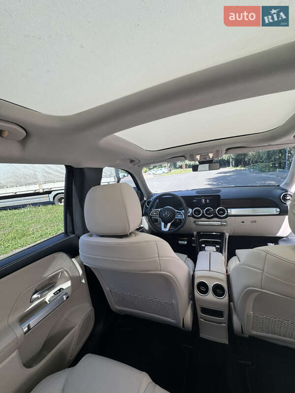 Внедорожник / Кроссовер Mercedes-Benz GLB-Class 2020 в Киеве