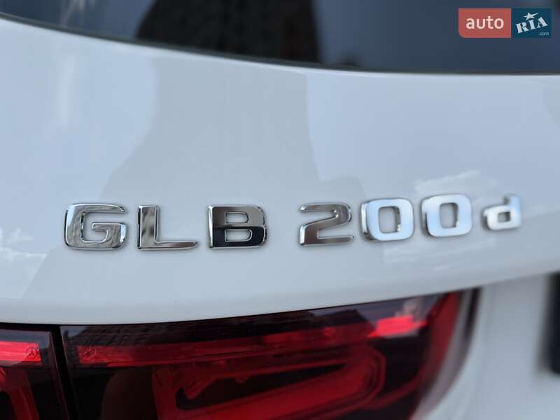 Внедорожник / Кроссовер Mercedes-Benz GLB-Class 2022 в Киеве