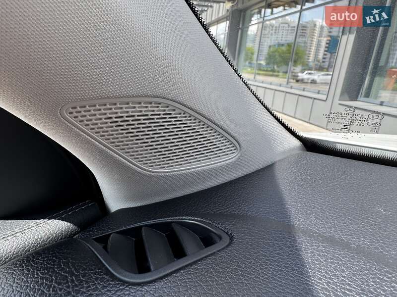 Внедорожник / Кроссовер Mercedes-Benz GLB-Class 2022 в Киеве