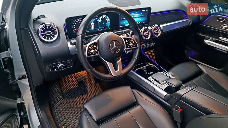 Внедорожник / Кроссовер Mercedes-Benz GLB-Class 2019 в Киеве