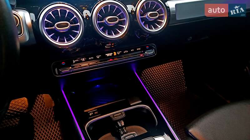 Внедорожник / Кроссовер Mercedes-Benz GLB-Class 2019 в Киеве