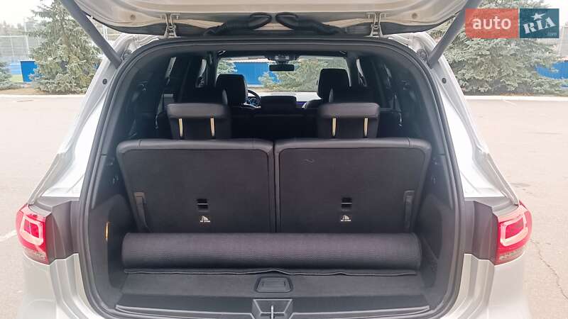 Внедорожник / Кроссовер Mercedes-Benz GLB-Class 2019 в Киеве