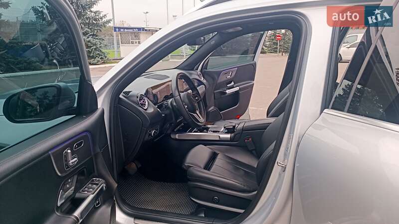Внедорожник / Кроссовер Mercedes-Benz GLB-Class 2019 в Киеве