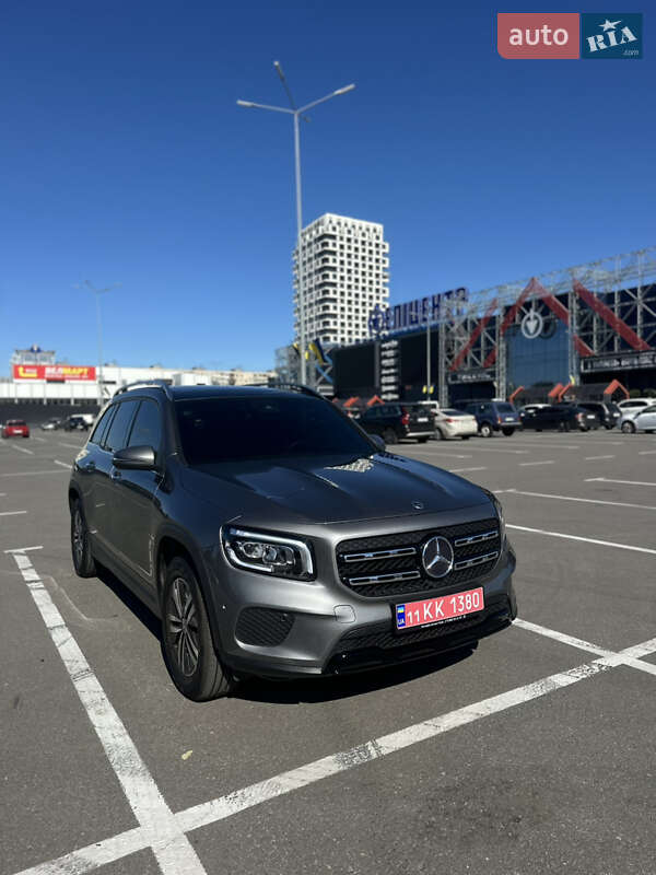 Внедорожник / Кроссовер Mercedes-Benz GLB-Class 2022 в Киеве