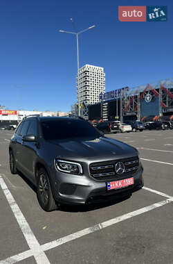 Позашляховик / Кросовер Mercedes-Benz GLB-Class 2022 в 
