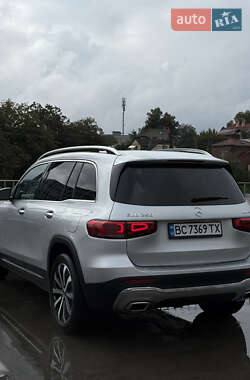 Позашляховик / Кросовер Mercedes-Benz GLB-Class 2020 в 