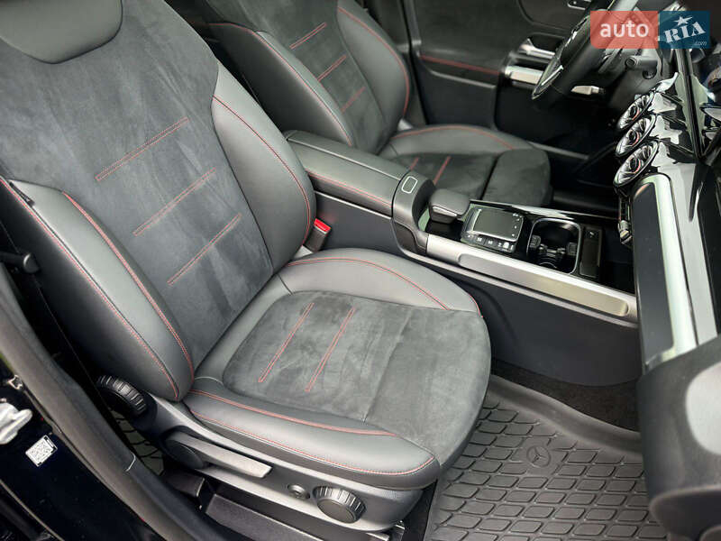 Внедорожник / Кроссовер Mercedes-Benz GLB-Class 2022 в Луцке