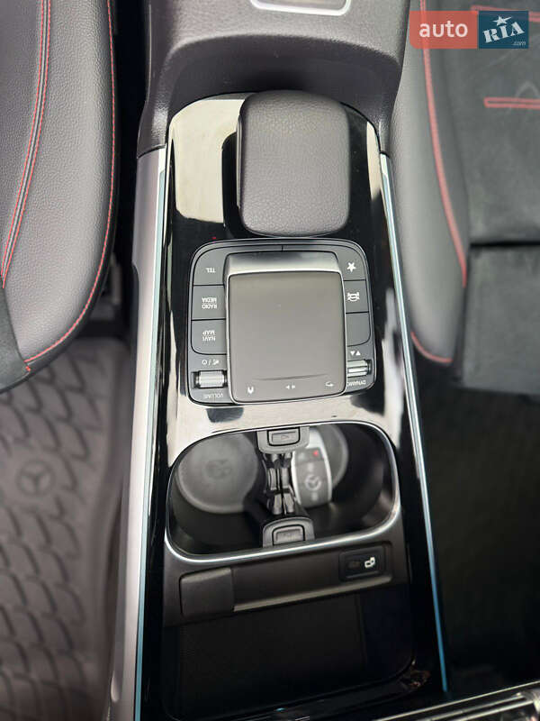 Внедорожник / Кроссовер Mercedes-Benz GLB-Class 2022 в Луцке
