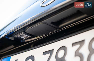 Позашляховик / Кросовер Mercedes-Benz GLB-Class 2019 в 