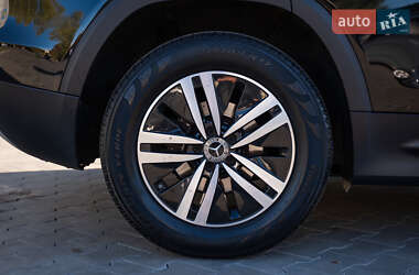 Позашляховик / Кросовер Mercedes-Benz GLB-Class 2019 в 