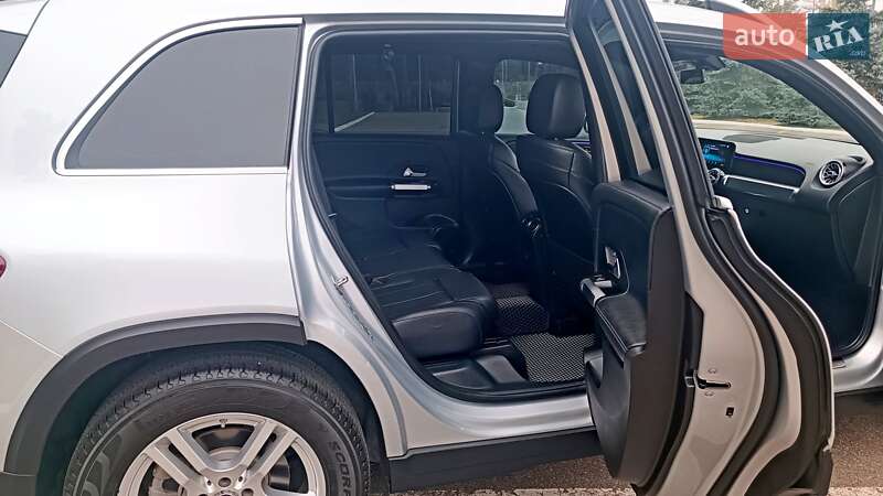Позашляховик / Кросовер Mercedes-Benz GLB-Class 2019 в Києві