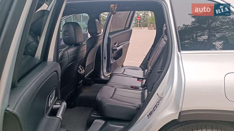 Позашляховик / Кросовер Mercedes-Benz GLB-Class 2019 в Києві