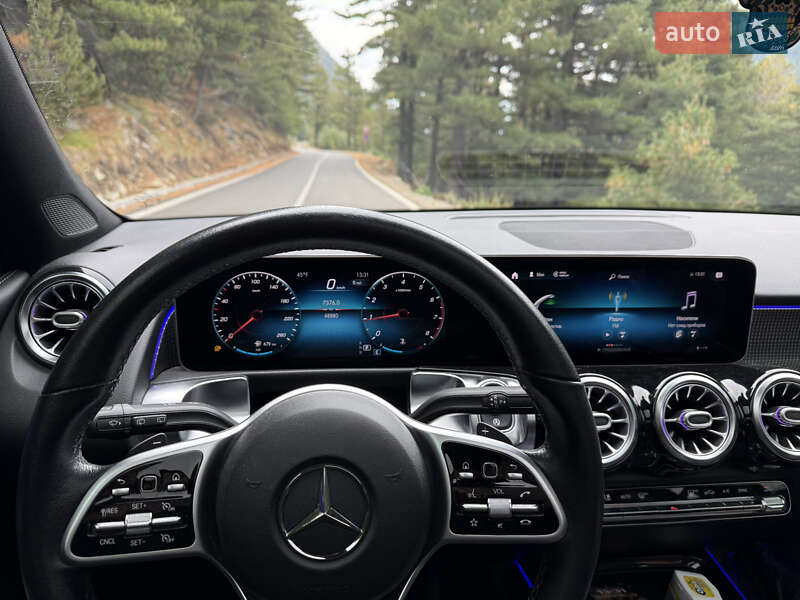 Позашляховик / Кросовер Mercedes-Benz GLB-Class 2020 в Києві фото 10 Позашляховик / Кросовер Mercedes-Benz GLB-Class 2020 в Києві