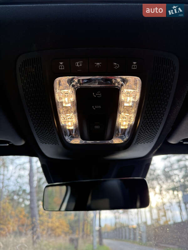 Внедорожник / Кроссовер Mercedes-Benz GLB-Class 2021 в Киеве