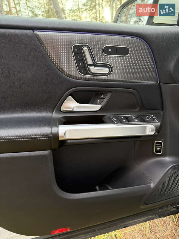 Внедорожник / Кроссовер Mercedes-Benz GLB-Class 2021 в Киеве