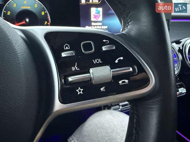 Позашляховик / Кросовер Mercedes-Benz GLB-Class 2021 в Києві