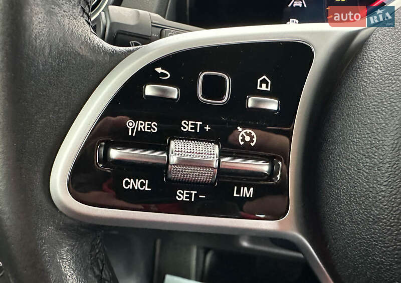 Внедорожник / Кроссовер Mercedes-Benz GLB-Class 2021 в Львове