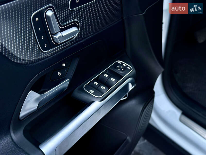 Позашляховик / Кросовер Mercedes-Benz GLB-Class 2020 в Тернополі фото 50 Позашляховик / Кросовер Mercedes-Benz GLB-Class 2020 в Тернополі