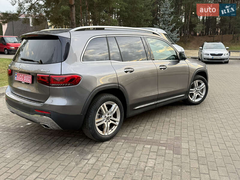 Внедорожник / Кроссовер Mercedes-Benz GLB-Class 2020 в Новояворовске