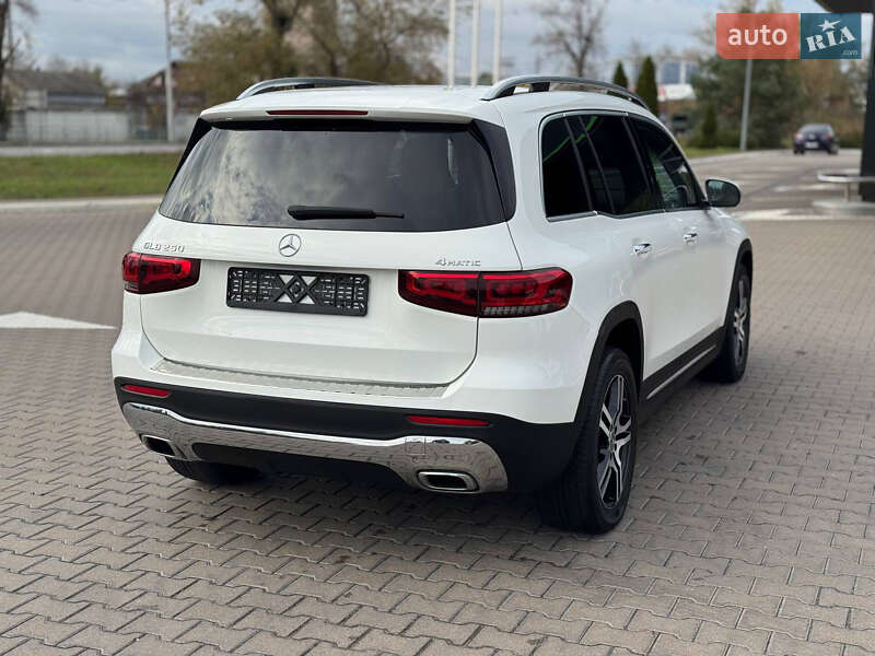 Внедорожник / Кроссовер Mercedes-Benz GLB-Class 2021 в Буче