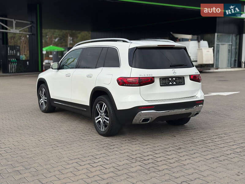 Внедорожник / Кроссовер Mercedes-Benz GLB-Class 2021 в Буче