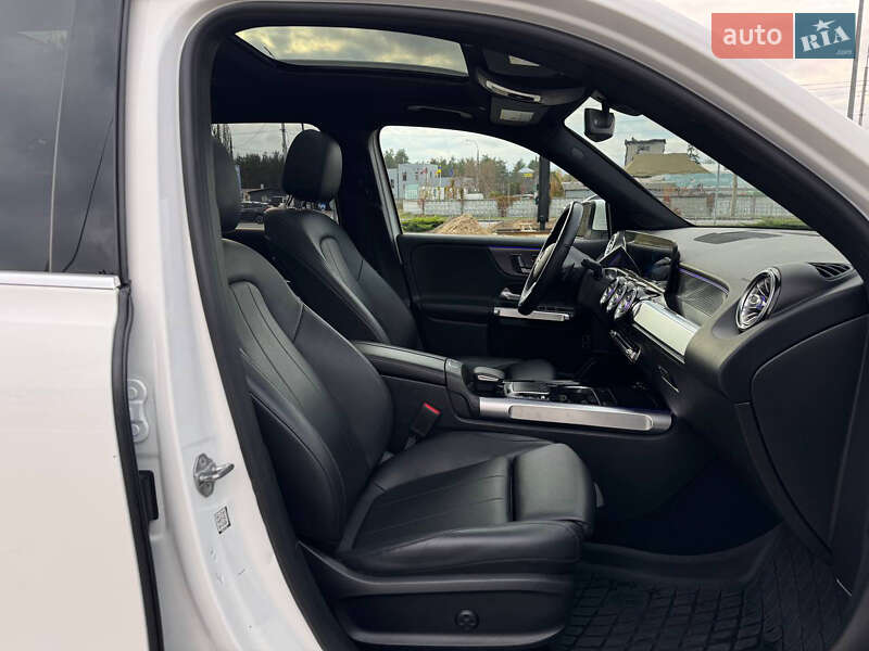 Внедорожник / Кроссовер Mercedes-Benz GLB-Class 2021 в Буче