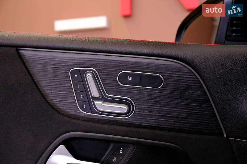 Внедорожник / Кроссовер Mercedes-Benz GLB-Class 2020 в Одессе