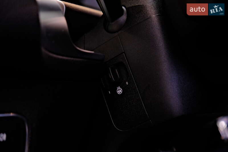 Внедорожник / Кроссовер Mercedes-Benz GLB-Class 2020 в Одессе