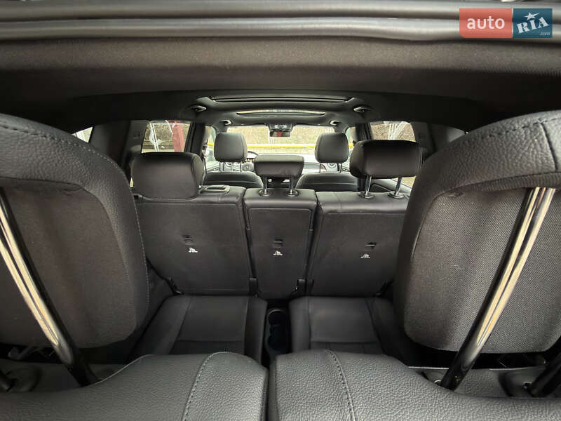 Внедорожник / Кроссовер Mercedes-Benz GLB-Class 2019 в Львове