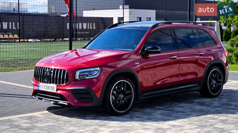 Mercedes-Benz GLB-Class 2023
