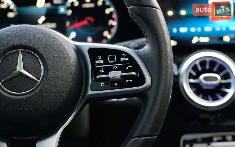 Позашляховик / Кросовер Mercedes-Benz GLB-Class 2019 в Львові