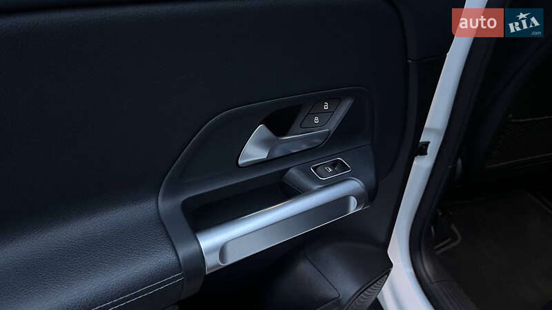 Внедорожник / Кроссовер Mercedes-Benz GLB-Class 2020 в Хмельницком